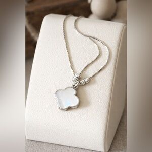 925 Silver clover necklace 10in long. From Taxco Mexico